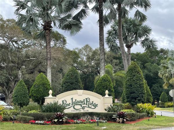 Whitehall Of Pine Island Ridge, 1520 Whitehall Dr #404, Davie, Florida 33324, image 2