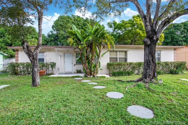 Shady Ridge, 20611 Manta Dr, Cutler Bay, Florida 33189, image 2