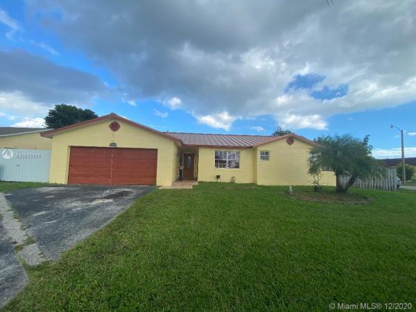 Meadow Wood Manor, 25863 SW 123rd Pl, Goulds, Florida 33032, image 2