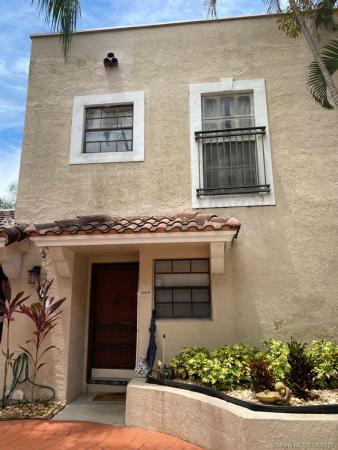 The Provinces Of Pierpointe At Pembroke Lakes, 11608 NW 11th St, Pembroke Pines, Florida 33026, image 2