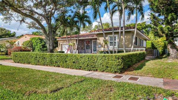 Coconut Grove, 225 Cadima Ave, Coral Gables, Florida 33134, image 2