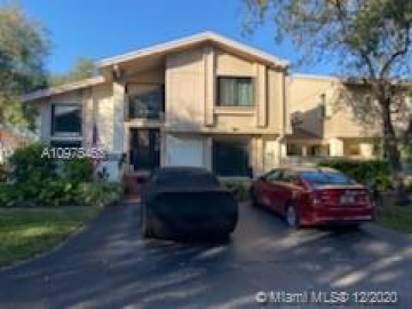 Shadywood Villas, 11785 SW 91st Ter #11785, Kendall, Florida 33186, image 2