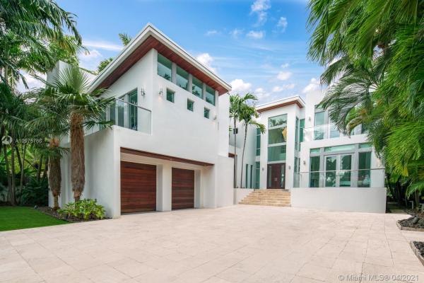 San Marco, 1337 N Venetian Way, Miami, Florida 33139, image 2