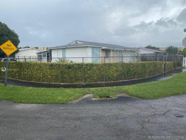 12825 SW 263rd Ter, Unincorporated Dade County, Florida 33032, image 2