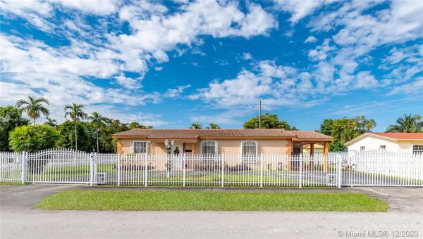Coral Gardens, 3130 SW 95th Ct, Westchester, Florida 33165, image 2