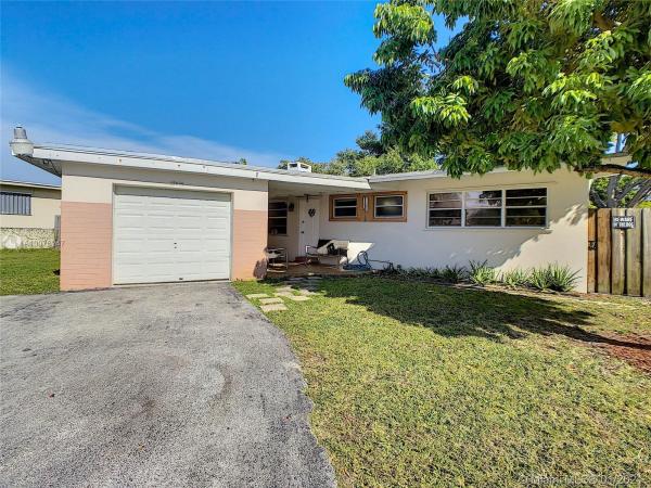 Cutler Ridge, 20535 Jacaranda Rd, Cutler Bay, Florida 33189, image 1