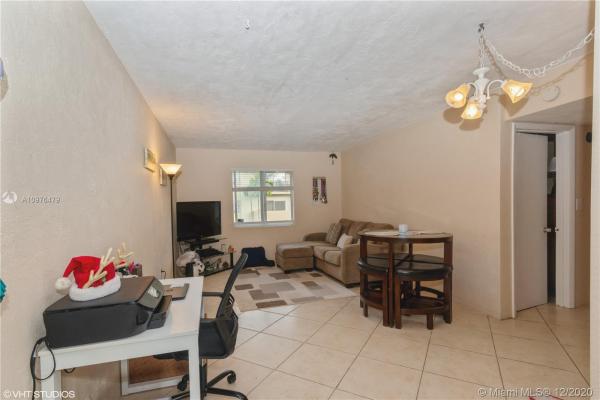 Monterey Gardens Of Pinecrest, 8607 SW 68 Ct #27, Pinecrest, Florida 33156, image 2