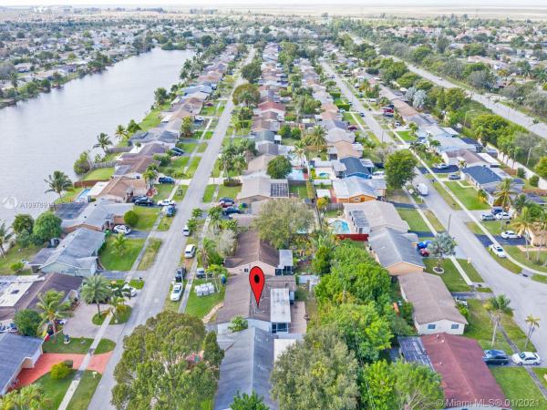 Twin Lakes, 11621 NW 32nd Mnr, Sunrise, Florida 33323, image 2