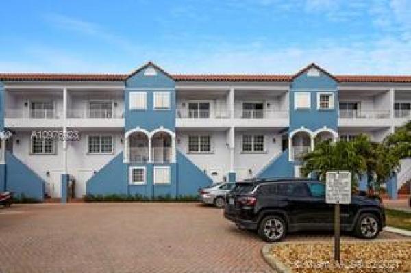 Virginia Beach Resort, 349 Virginia St, Hollywood, Florida 33019, image 2
