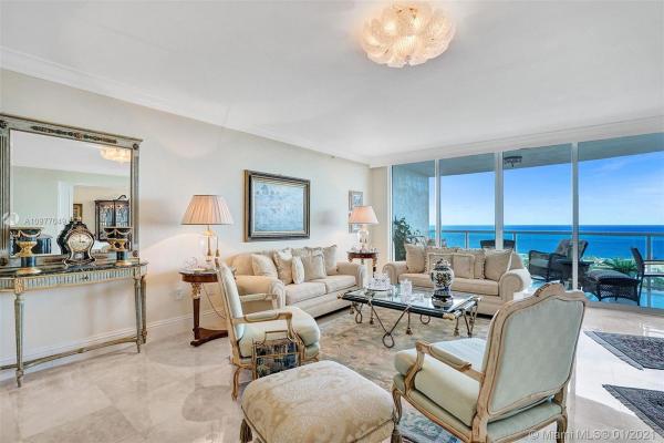 Hamptons South, 20201 E Country Club Dr #2204, Aventura, Florida 33180, image 2