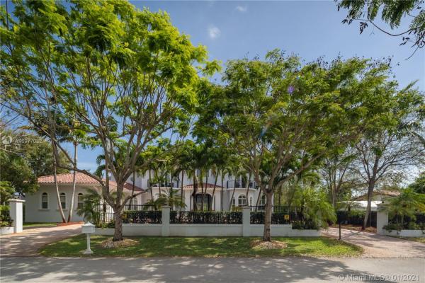 Rock Lake, 12635 SW 67th Ct, Pinecrest, Florida 33156, image 2