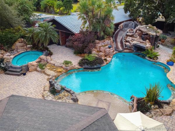 Sunshine Ranches, 13350 Luray Rd, Southwest Ranches, Florida 33330, image 2