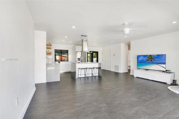 Miramar Tropical, 7630 Venetian St, Miramar, Florida 33023, image 2