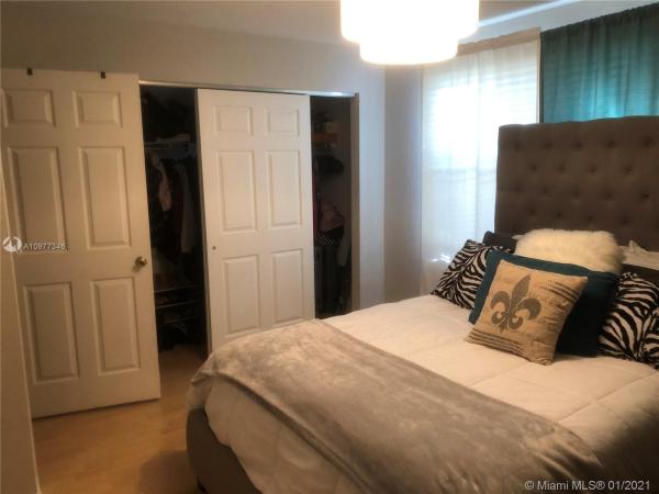 Summit Lake, 860 Summit Lake Dr, West Palm Beach, Florida 33406, image 2
