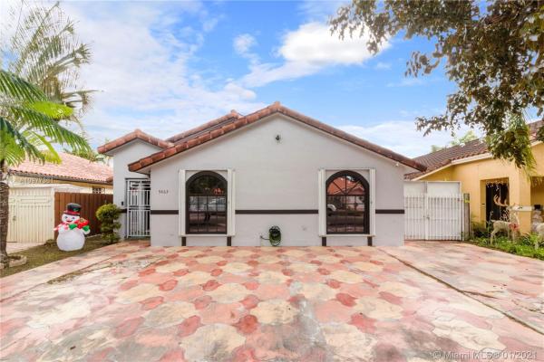 Bird Lakes South, 5463 SW 143rd Ct, Kendale Lakes, Florida 33175, image 2