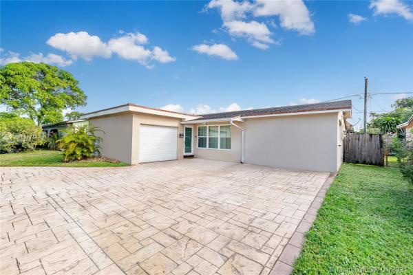 The Knolls, 3305 Knolls Rd, Miramar, Florida 33025, image 2