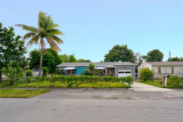 Sunshine Manor, 2506 Fletcher Ct, Hollywood, Florida 33020, image 2