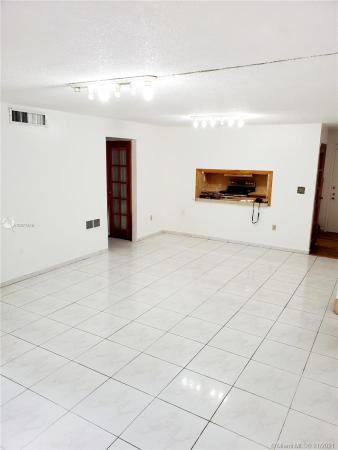 Pine Lake Village, 8877 Fontainebleau Blvd #103-B, Fountainebleau, Florida 33172, image 2