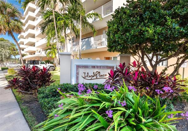 Island Place At North Bay Village, 1455 N Treasure Dr #4J, North Bay Village, Florida 33141, image 2