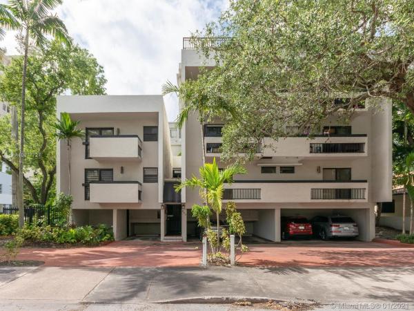 Valencia Townhouse, 400 Valencia Ave #3, Coral Gables, Florida 33134, image 2