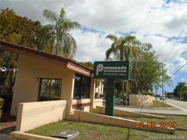 Promenade At Kendale Lakes, 14601 SW 88th St #202K, Kendale Lakes, Florida 33186, image 2