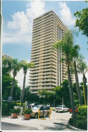 Turnberry Isle South, 19667 Turnberry Way #15K, Aventura, Florida 33180, image 1