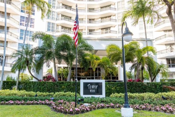 Mystic Pointe Tower 600, 3400 NE 192nd St #603, Aventura, Florida 33180, image 2