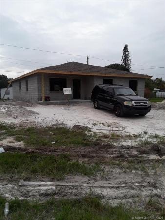Friedland Manor, 713 SW 5th Ter, Florida City, Florida 33034, image 2