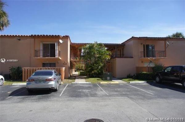Cypress Village, 7220 E Fairway Dr #G17, Miami Lakes, Florida 33014, image 2