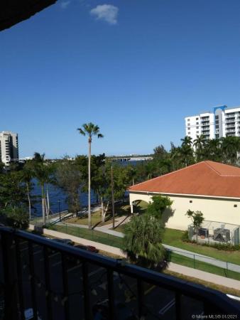 El Cid, 5199 NW 7th St #505, Miami, Florida 33126, image 2