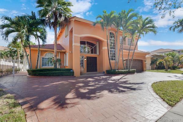 Francesca, 16905 NW 78th Ave, Miami Lakes, Florida 33016, image 2
