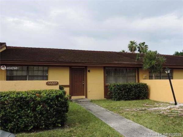 Walden Pond, 14807 SW 84th Ter #14807, Kendall West, Florida 33193, image 2