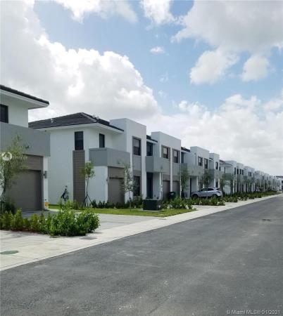 Killian Commons, 11747 SW 106th Ter #11747, Kendall, Florida 33186, image 2