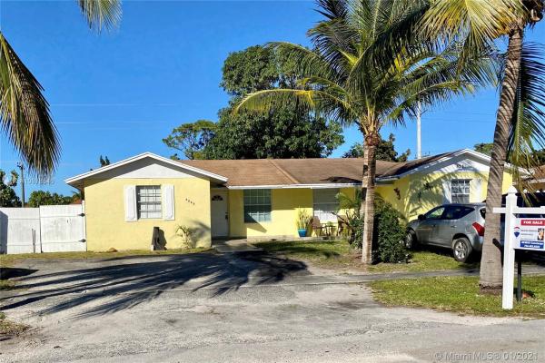 Cannongate, 5233 Cannon Way, West Palm Beach, Florida 33415, image 2