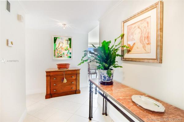 The EmeraldBay At Key Colony, 151 Crandon Blvd #533, Key Biscayne, Florida 33149, image 2