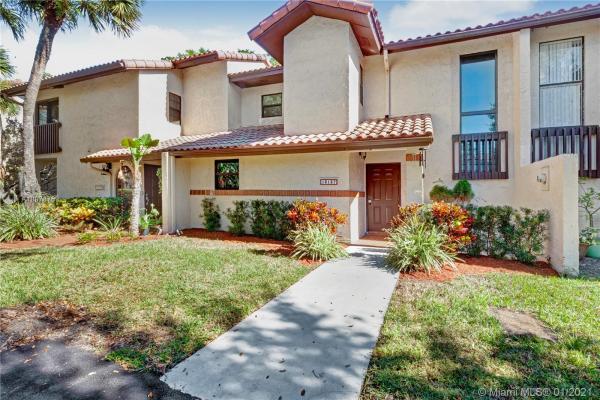 Briar Bay Townhouse Estates, 13137 SW 95th Ave, Kendall, Florida 33176, image 2
