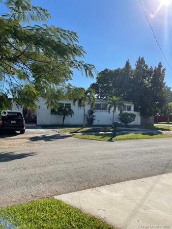 Coral Way Village, 3051 SW 84th Ct, Westchester, Florida 33155, image 1