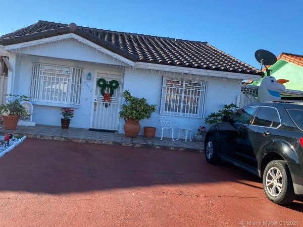 Maria Teresa, 9052 NW 113th St, Hialeah Gardens, Florida 33018, image 2