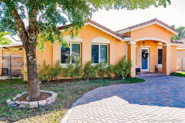 Mangus, 11346 SW 246th St, Princeton, Florida 33032, image 2