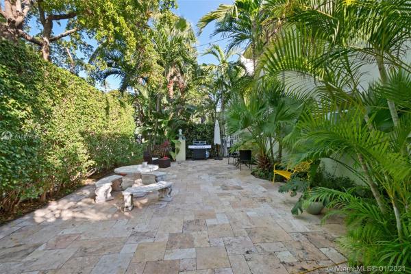 The Pineapple, 653 Michigan Ave #5, Miami Beach, Florida 33139, image 2
