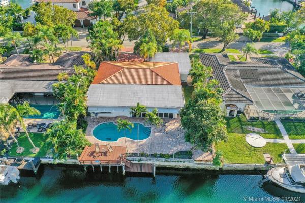 Keystone Island, 2315 Biscayne Bay Dr, North Miami, Florida 33181, image 2