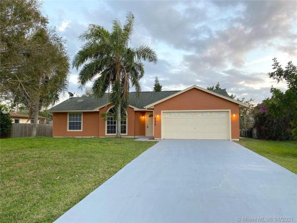 552 NW La Brea Ave, Florida 34983, image 2