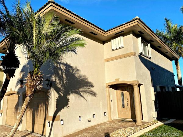 Laguna Ponds, 16341 SW 141 Ave #, Richmond West, Florida 33177, image 2