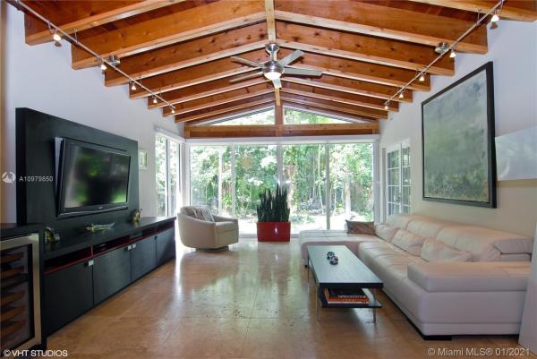 Hibiscus Island, 106 W 4th Ct, Miami Beach, Florida 33139, image 2