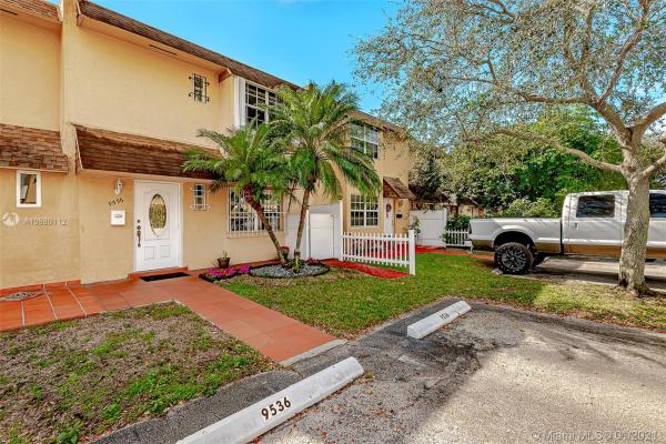 Green Briar West, 9536 SW 20th Ter #., Westchester, Florida 33165, image 2