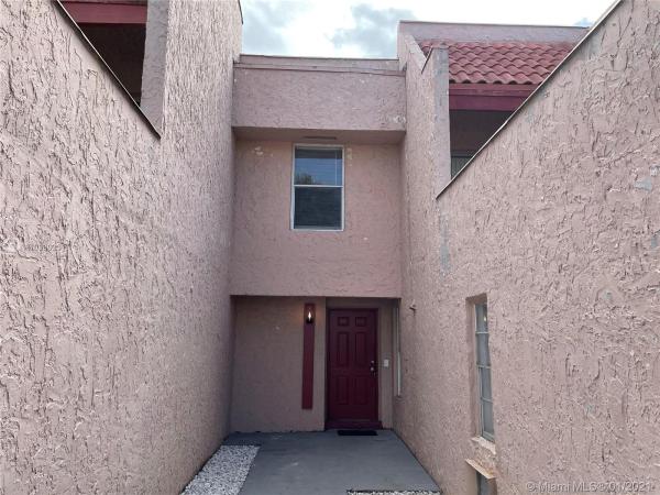Wimbledon, 5638 NW 16th St #11, Lauderhill, Florida 33313, image 2