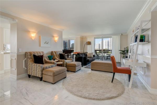 Mystic Pointe Tower 400, 3500 Mystic Pointe Dr #601, Aventura, Florida 33180, image 2