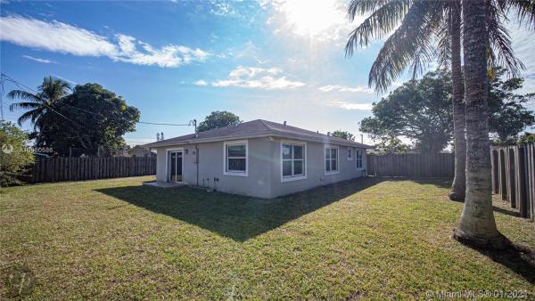 Miami Gardens Estates, 3351 NW 187th Ter, Miami Gardens, Florida 33056, image 2
