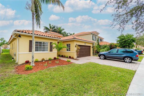 Sonara At Malibu Bay, 1840 NE 35th Ave, Homestead, Florida 33033, image 2