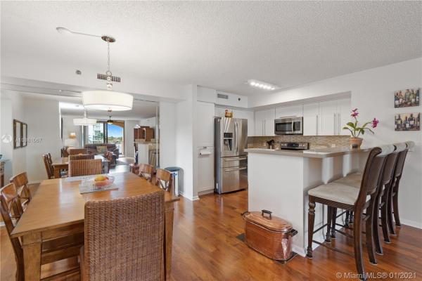 The Yacht Club At Aventura, 19601 E Country Club Dr #7608, Aventura, Florida 33180, image 1